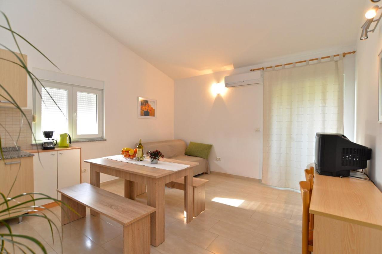 Apartments Bernarda 1773 Banjole Zewnętrze zdjęcie